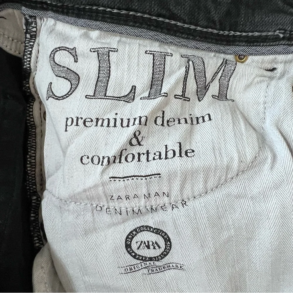 Zara Black Faded Slim Fit Demin Jeans 31